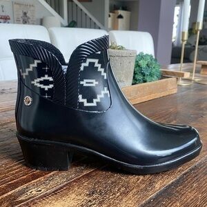 Pendleton Woolen Mills Kiva Gloss Ankle Rain Boots